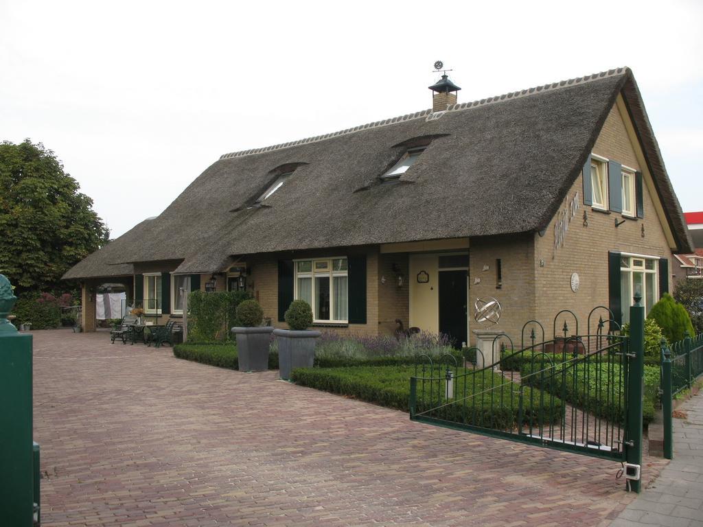 Bed and Breakfast Altijd Zon Осс Номер фото