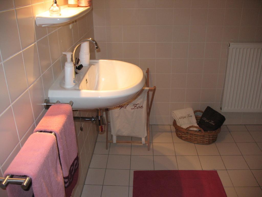 Bed and Breakfast Altijd Zon Осс Номер фото